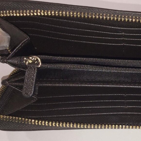 COACH 2 piece set Signature Zip Tote and Wallet - Picture 8 of 16